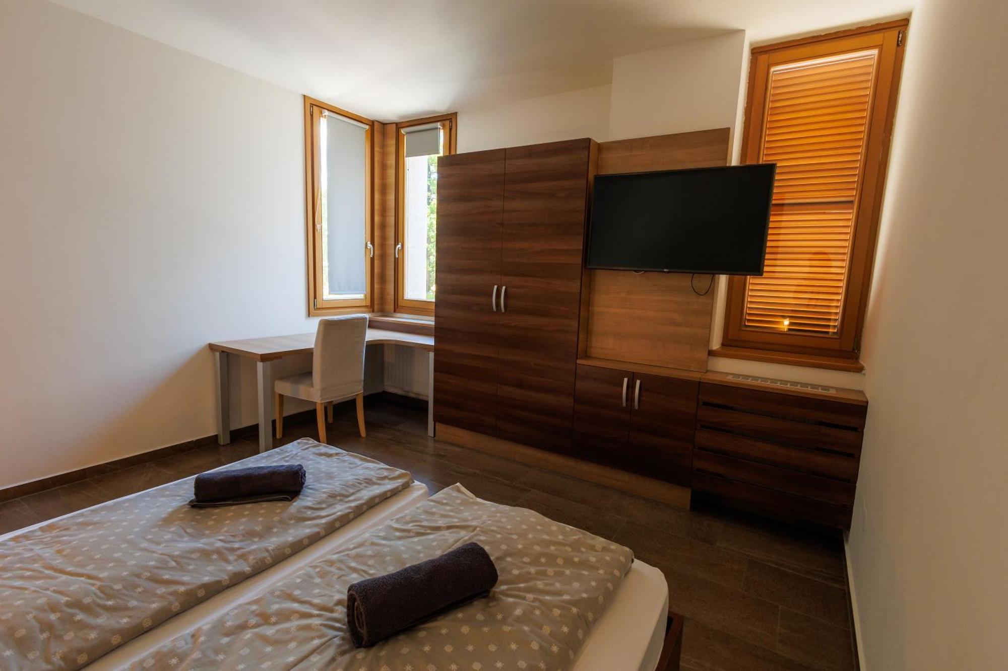 Jacht Apartmanok Balatonfured Bagian luar foto
