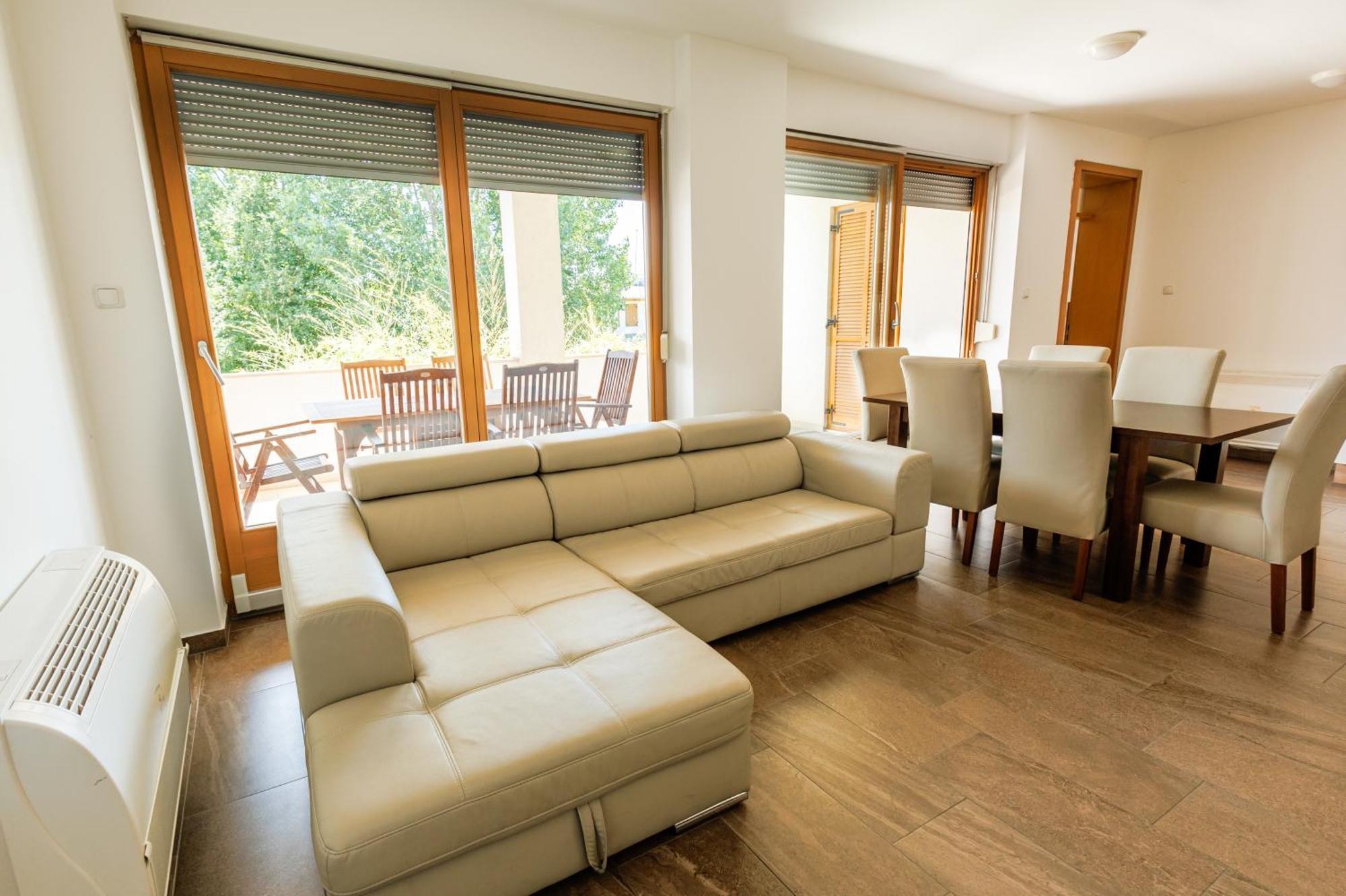 Jacht Apartmanok Balatonfured Bagian luar foto